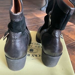 Black leather/suede boots.